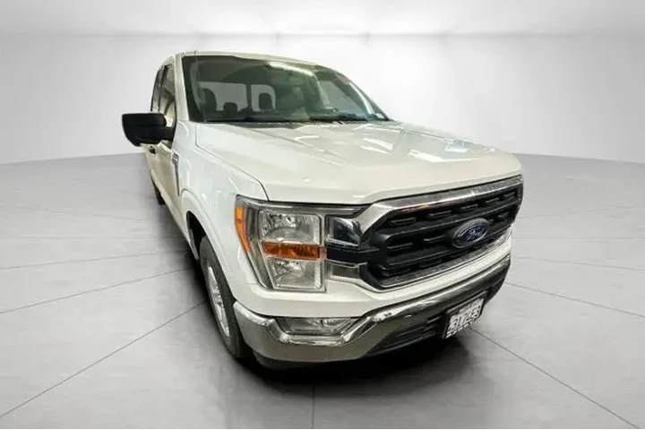 $28995 : Ford F-150 2021 4x2 XLT 4dr image 4