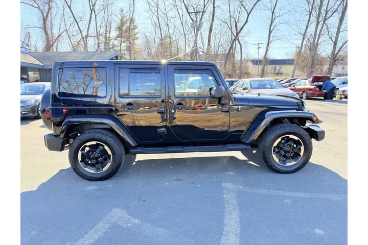 $16995 : 2014 Wrangler Unlimited Dragon image 8