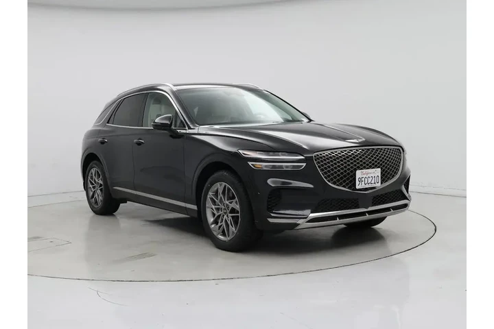 $37998 : Genesis GV70 2023 AWD 2.5T S image 1