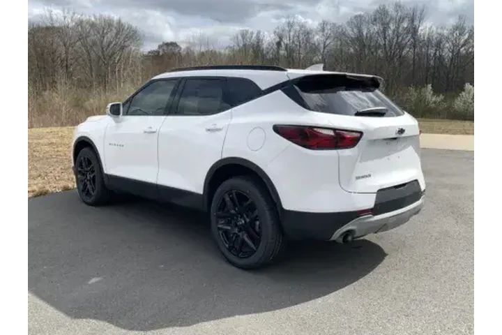 $19900 : 2019 BLAZER 1LT image 5