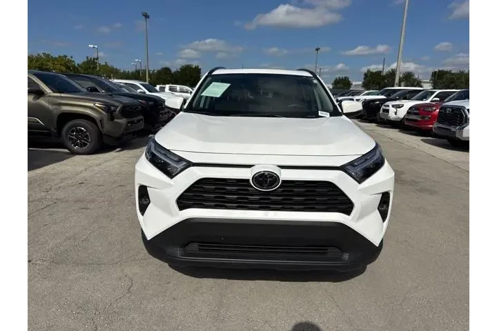 $27988 : Toyota RAV4 2025 XLE 4dr SUV image 8