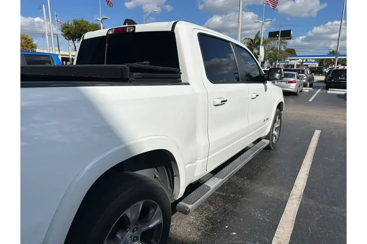$29691 : Ram 1500 2022 4x2 Laramie 4d image 2