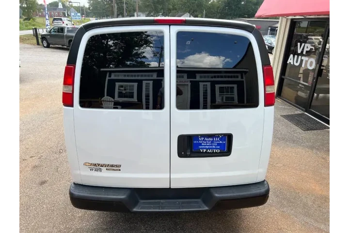 $15999 : 2016 Express 2500 image 7