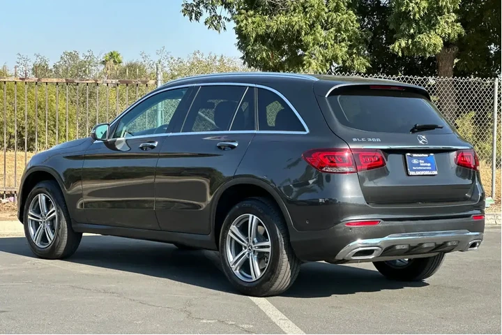 $24000 : Mercedes-Benz GLC 2022 GLC 3 image 7