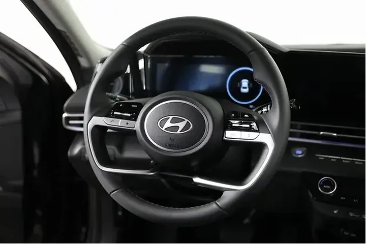 $21995 : Hyundai ELANTRA 2025 SEL Con image 3