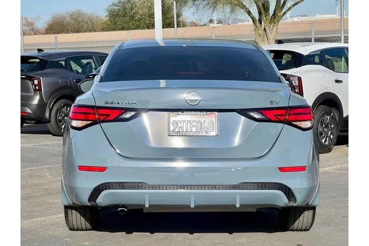 $18997 : Nissan Sentra 2024 SV 4dr Se image 4