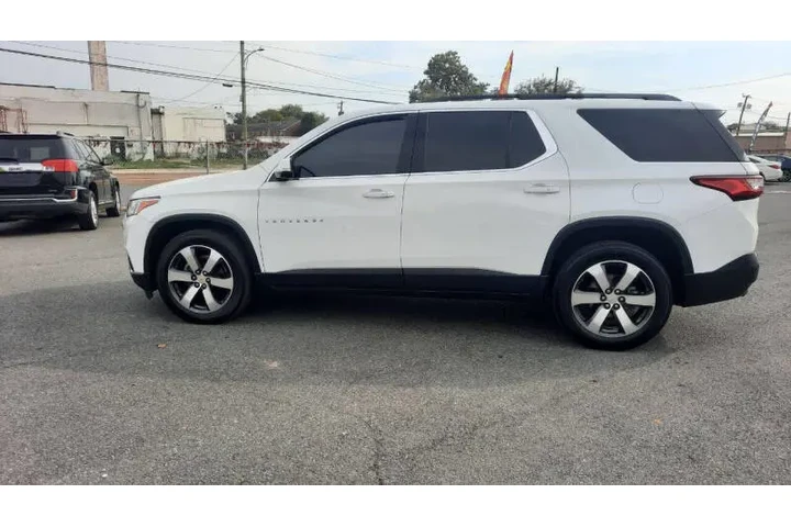 $12995 : 2019 Traverse LT Leather image 1