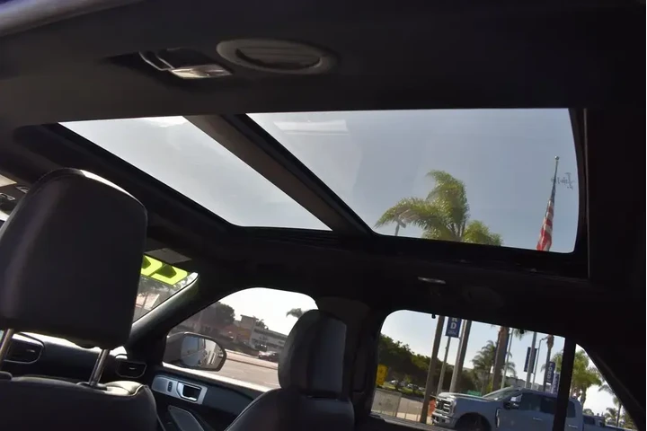 $39990 : Ford Explorer 2022 AWD ST 4d image 10