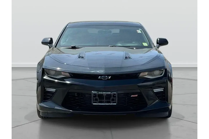 $32298 : Chevrolet Camaro 2018 SS 2dr image 2