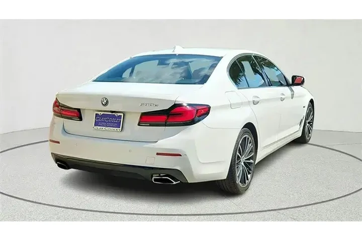 $30998 : BMW 5 Series 2023 530e 4dr S image 3