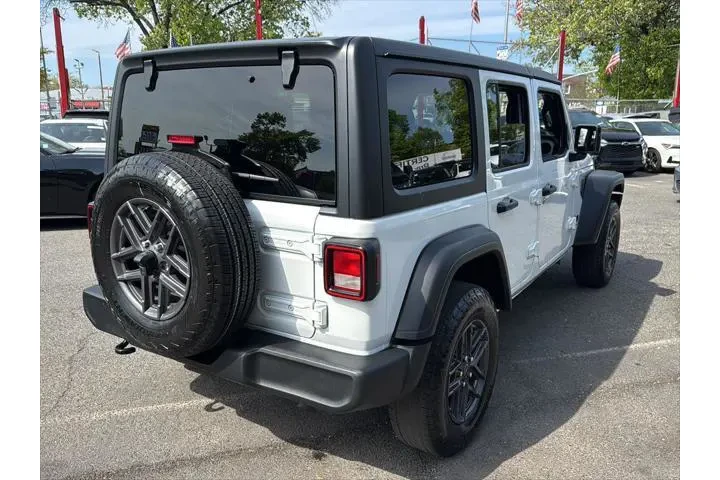 $33490 : Jeep Wrangler 2025 4x4 Sport image 8