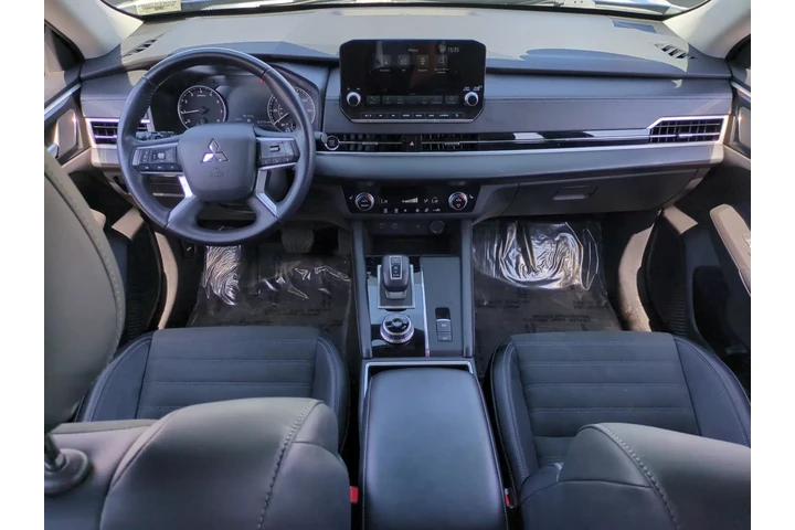 $32343 : Mitsubishi Outlander 2024 image 10