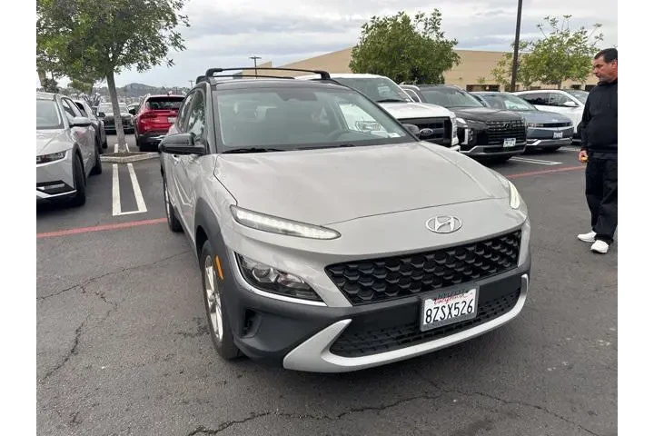$20500 : Hyundai KONA 2022 SEL 4dr Cr image 4