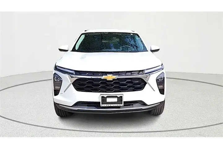 $19413 : Chevrolet Trax 2025 LT 4dr C image 2