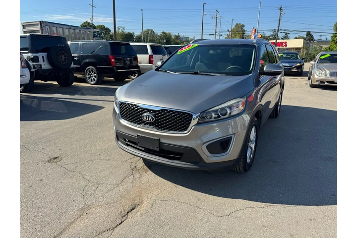 $5980 : 2017 Sorento LX V6 FWD image 6
