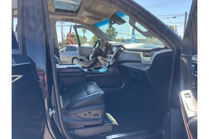 $22999 : 2017 GMC Yukon XL SLT image 10