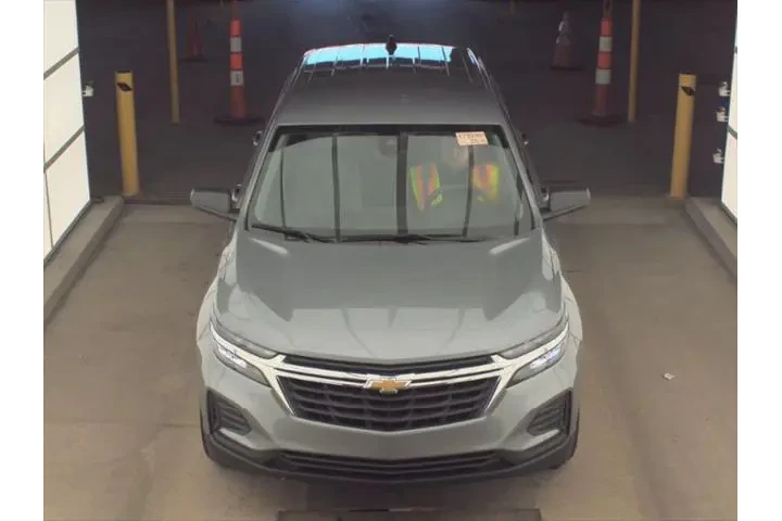 $20523 : Chevrolet Equinox 2024 LS 4d image 2