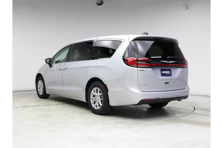 $28998 : Chrysler Pacifica 2024 Touri image 2