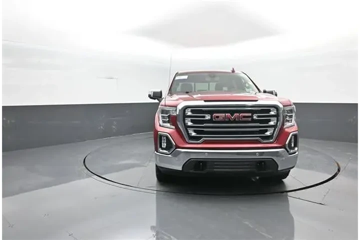 $35889 : GMC Sierra 1500 2019 4x4 SLT image 2