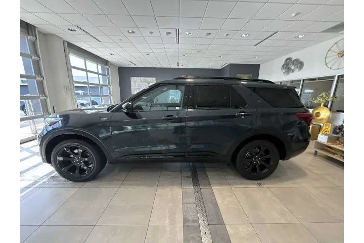 $38955 : Ford Explorer 2024 AWD ST-Li image 6