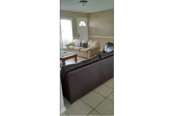 $750 : RENTO HABITACIÓN AMOBLADA image 3