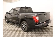 $34909 : Nissan Titan 2024 4x2 SV 4dr thumbnail