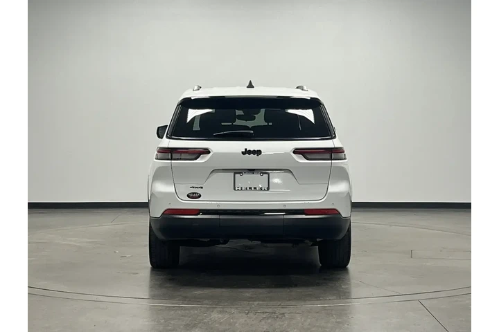 $27962 : Jeep Grand Cherokee L 2023 4 image 6