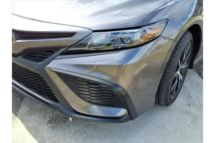 $27995 : Toyota Camry 2024 SE 4dr Sed image 4
