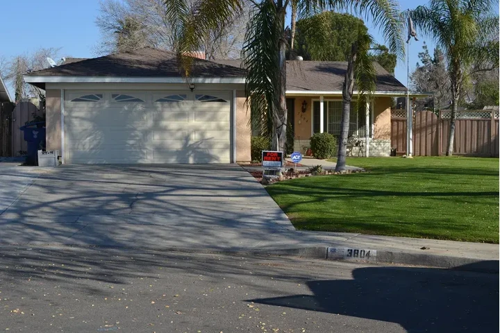 $1200 : Charming Southwest Home image 1