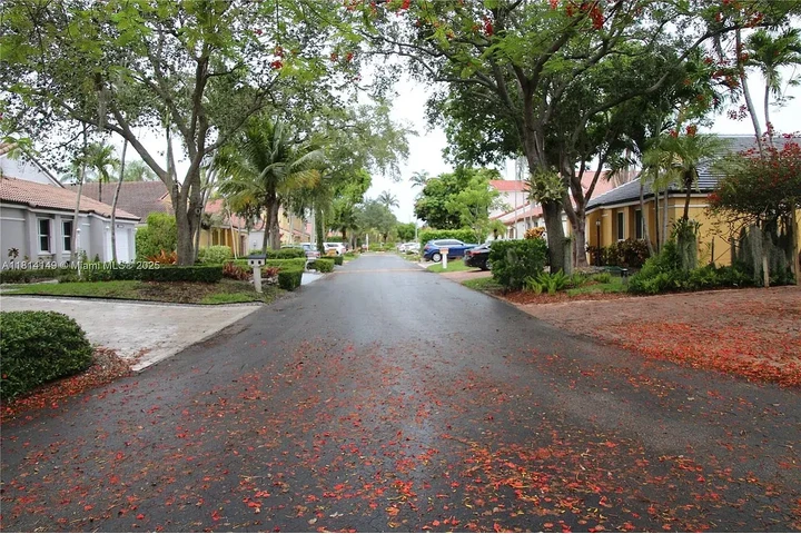 $1500 : Beautiful one-story home image 2