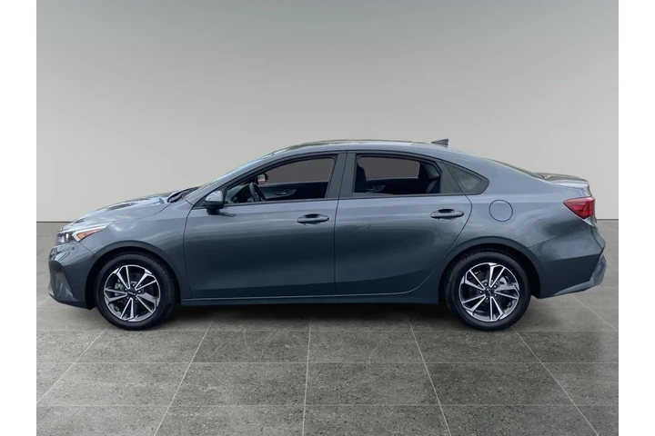 $26128 : Kia Forte 2022 image 2