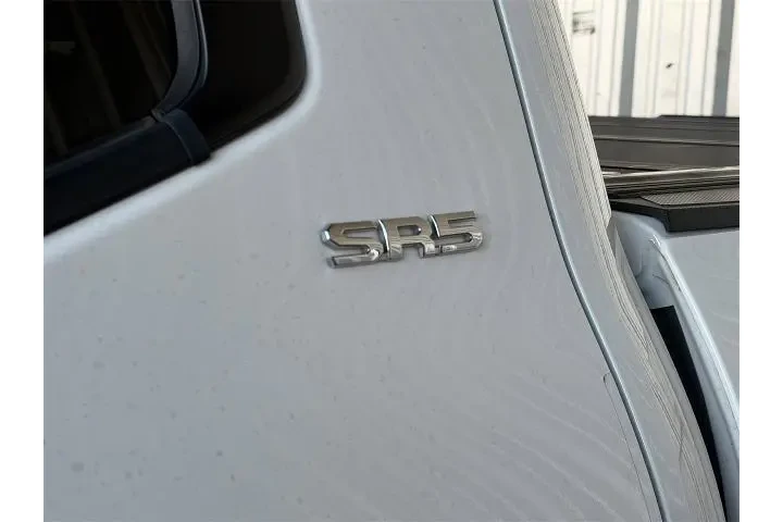 $37999 : Toyota Tundra 2023 4x2 SR5 4 image 9