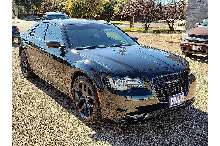 $30990 : Chrysler 300 2023 S V6 4dr S image 4