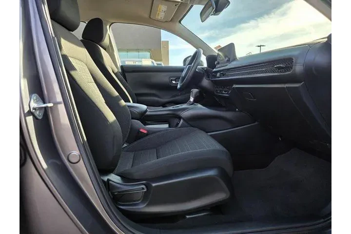 $23500 : Honda HR-V 2024 LX 4dr Cross image 10