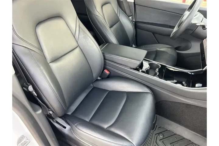 $22901 : Tesla Model Y 2020 AWD Long image 10