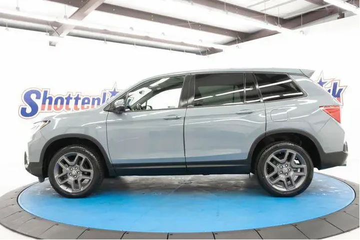 $35912 : Honda Passport 2023 AWD EX-L image 5