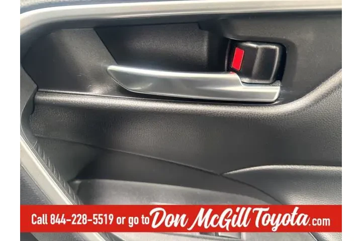 $27810 : Toyota RAV4 2024 XLE Premium image 8