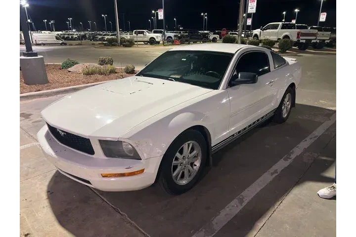$5800 : Ford Mustang 2007 V6 Deluxe image 1