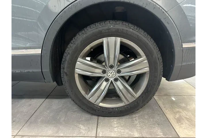 $18000 : Volkswagen Tiguan 2020 AWD S image 5