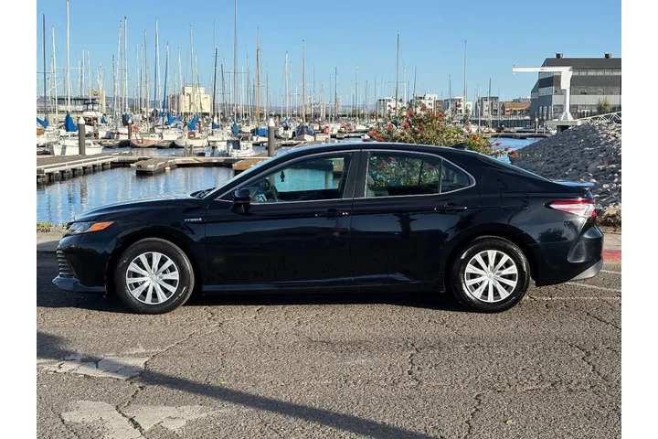 $24988 : 2020 Camry Hybrid LE image 9