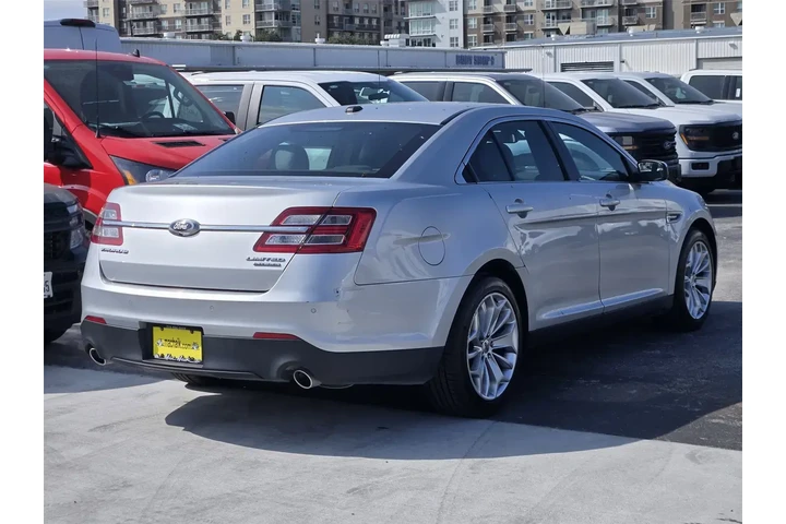 $12200 : Ford Taurus 2017 Limited 4dr image 7