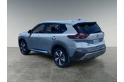 $28351 : Nissan Rogue 2022 SL 4dr Cro thumbnail