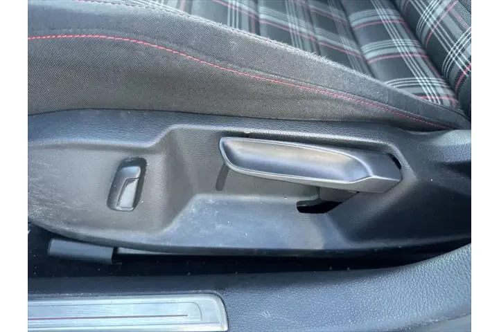 $15999 : Volkswagen Golf GTI 2017 S 4 image 5