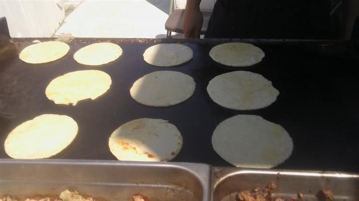 Tacos con tortillas a mano image 3