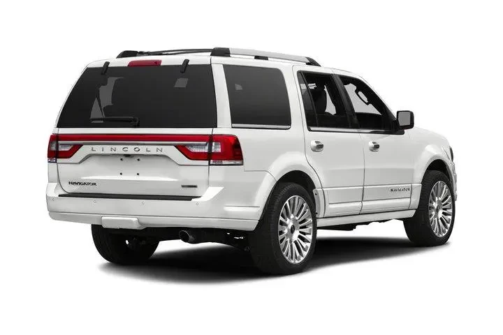 $15990 : Lincoln Navigator 2017 4x2 S image 2