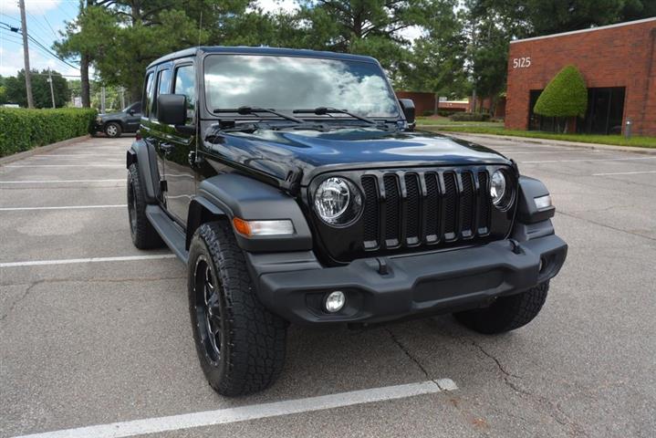 2019 Wrangler Unlimited Sport image 4