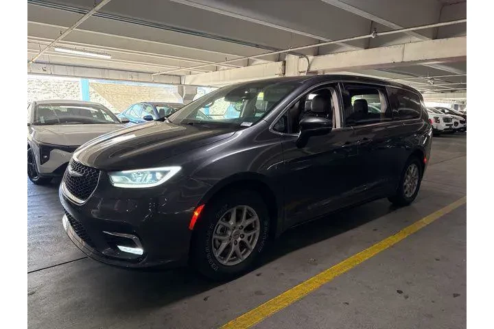 $21674 : Chrysler Pacifica 2023 Touri image 1