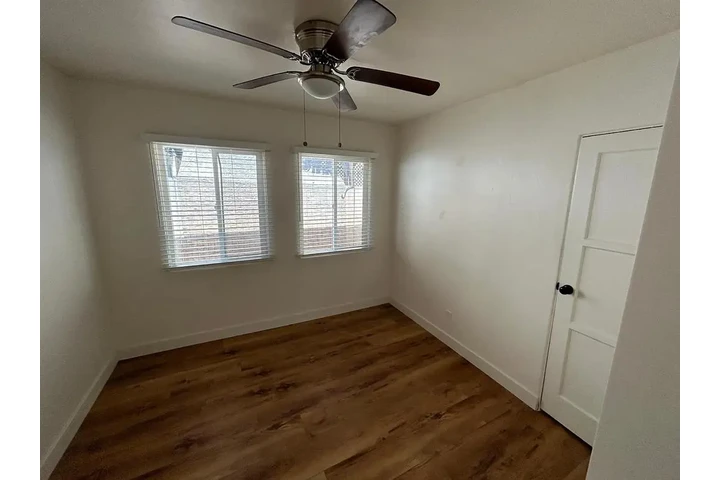 $1000 : Amplio 1 dormitorio image 6