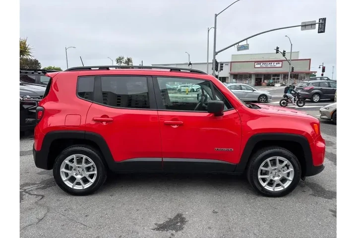 $18388 : Jeep Renegade 2022 4x4 (Red) image 8