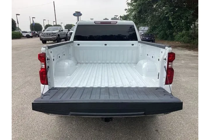 $21850 : Chevrolet Silverado 1500 202 image 9
